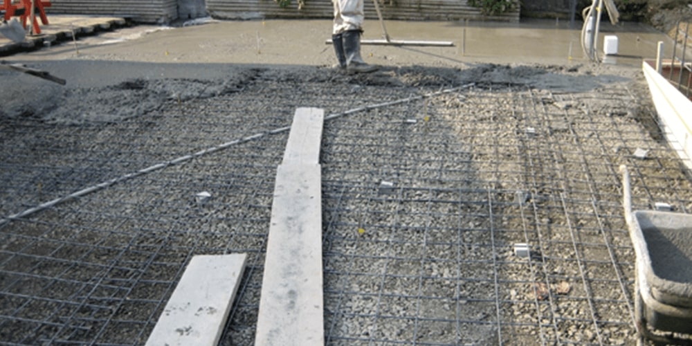 エクステリア工事作業中